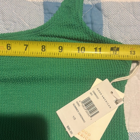 NWT Good American Always Fits Shoulder One
Piece Summer Green - Picture 7 of 11